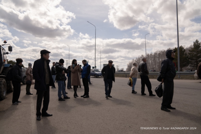 "Есть еще за что бороться". Кадры из затопленного Петропавловска