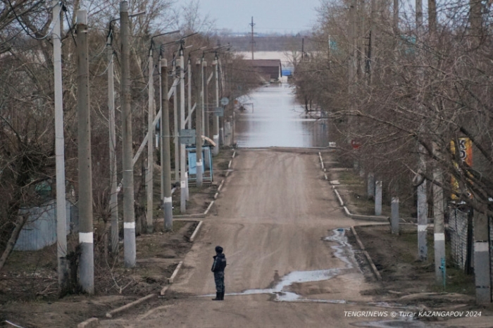"Есть еще за что бороться". Кадры из затопленного Петропавловска
