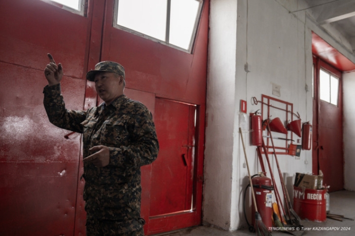 "Было 120 дворов, осталось - 14". Как в области Абай лесники не дают умереть целому селу "Было 120 дворов, осталось - 14". Как в области Абай лесники не дают умереть целому селу