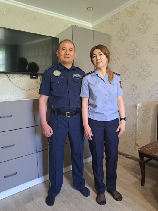 "Поступил как настоящий мужчина" - отец Ерхана Аханова о героическом поступке сына в Санкт-Петербурге