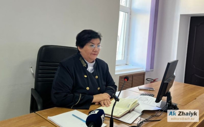 В Атырау начался открытый суд по громкому делу о смертельном избиении на рынке 56-летнего мужчины