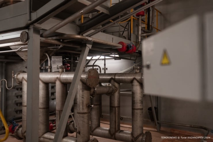 “Это мужская работа“. Кто и зачем в Казахстане делает “урановые“ таблетки