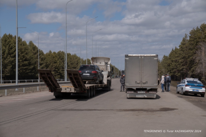 "Есть еще за что бороться". Кадры из затопленного Петропавловска