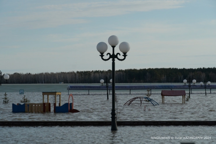 "Есть еще за что бороться". Кадры из затопленного Петропавловска