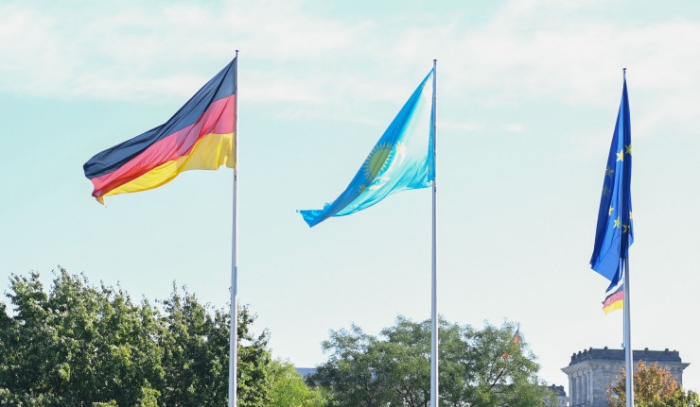 Президент Токаев встретился с канцлером Германии Шольцем Президент Токаев встретился с канцлером Германии Шольцем