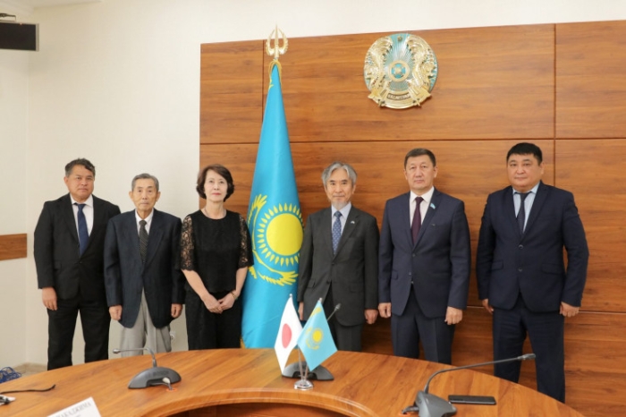 Японцы посетили могилы земляков военнопленных в Карагандинской области