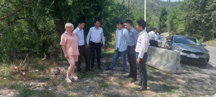 КамАЗы приезжают по ночам, без номеров. Жители микрорайона рядом с Кок-Тобе почти год борются с беспределом