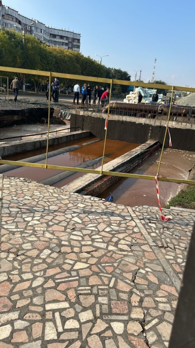 Подготовка к зиме: теплотрасса не выдержала испытаний в центре Экибастуза Подготовка к зиме: теплотрасса не выдержала испытаний в центре Экибастуза