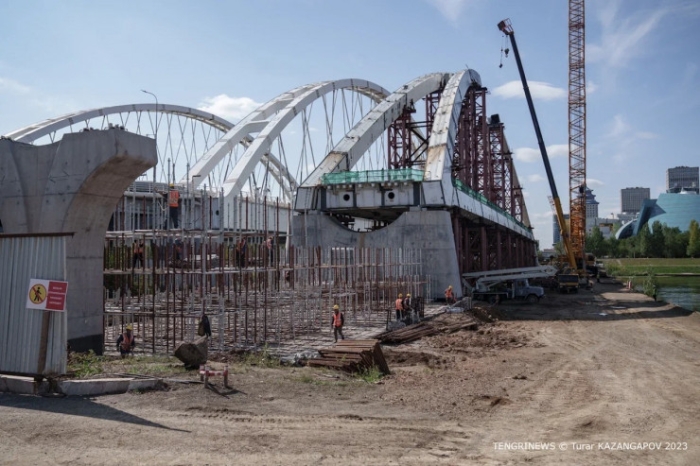 Тысяча китайцев и 1,2 миллиарда долларов. Как строят LRT в Астане