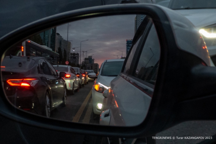 Расширение дорог не поможет? Что спасет от пробок Астану Расширение дорог не поможет? Что спасет от пробок Астану