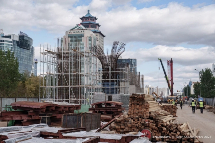 Тысяча китайцев и 1,2 миллиарда долларов. Как строят LRT в Астане