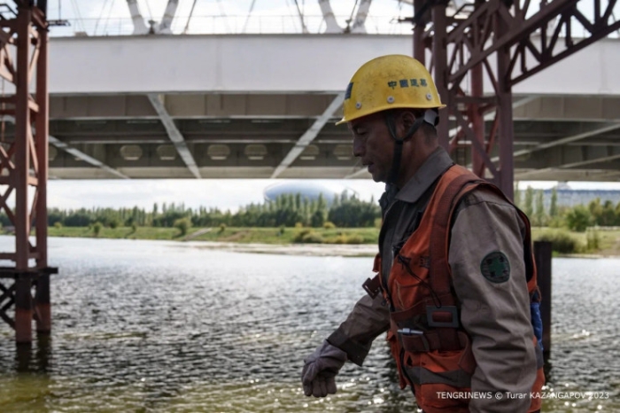 Тысяча китайцев и 1,2 миллиарда долларов. Как строят LRT в Астане