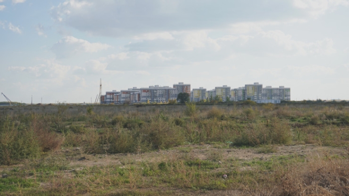 Одинокие ЖК в голой степи: как живут "первооткрыватели" района в Астане Одинокие ЖК в голой степи: как живут "первооткрыватели" района в Астане