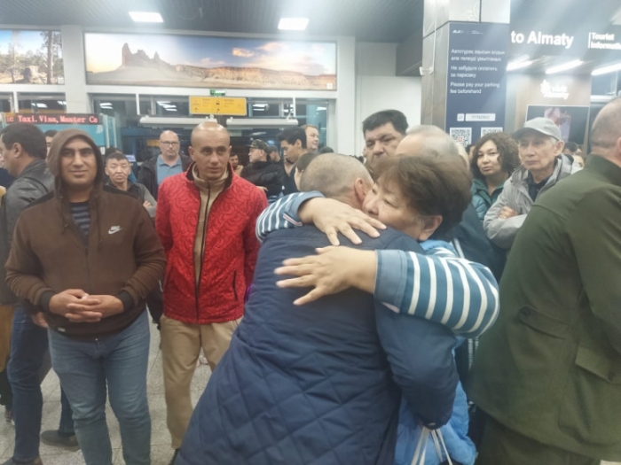 Рейс с вывезенными из Израиля казахстанцами приземлился в Алматы