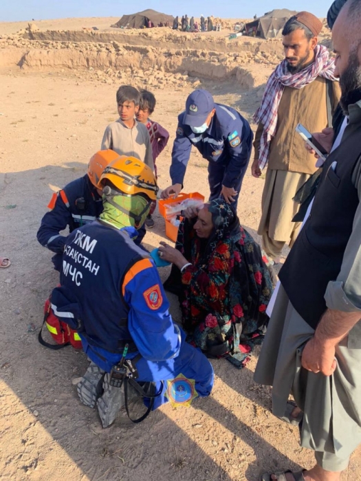 Тело мальчика извлекли казахстанские спасатели из-под завалов в Афганистане Тело мальчика извлекли казахстанские спасатели из-под завалов в Афганистане