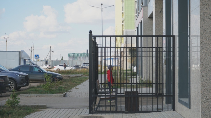 Одинокие ЖК в голой степи: как живут "первооткрыватели" района в Астане Одинокие ЖК в голой степи: как живут "первооткрыватели" района в Астане