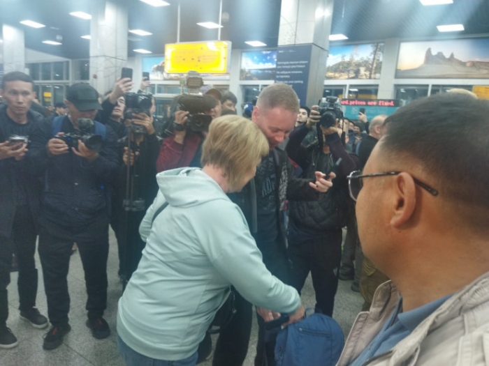 Рейс с вывезенными из Израиля казахстанцами приземлился в Алматы