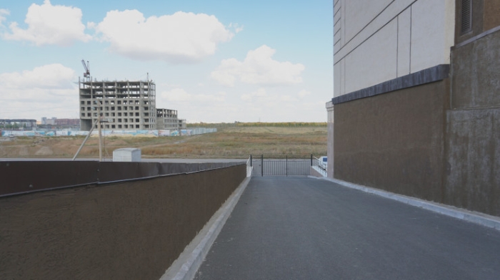 Одинокие ЖК в голой степи: как живут "первооткрыватели" района в Астане Одинокие ЖК в голой степи: как живут "первооткрыватели" района в Астане