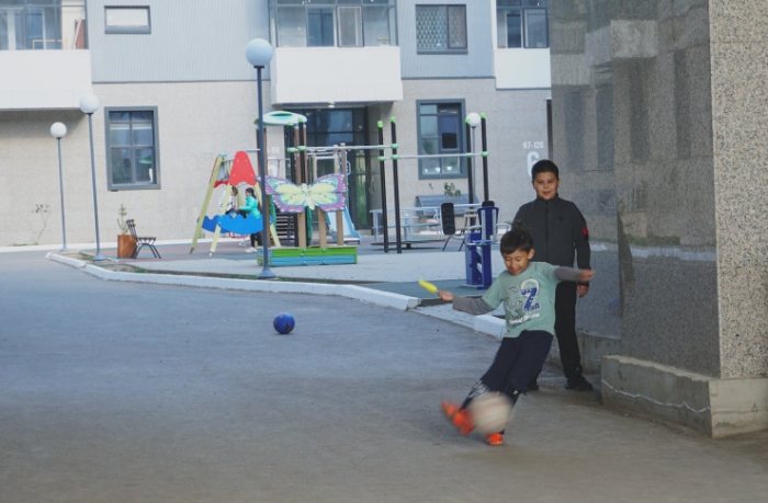 Одинокие ЖК в голой степи: как живут "первооткрыватели" района в Астане Одинокие ЖК в голой степи: как живут "первооткрыватели" района в Астане