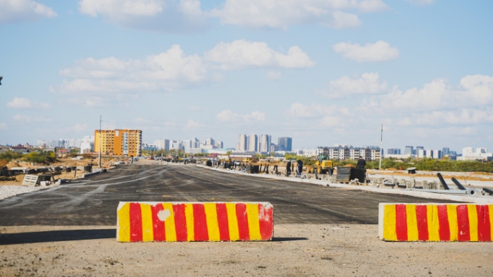 Одинокие ЖК в голой степи: как живут "первооткрыватели" района в Астане Одинокие ЖК в голой степи: как живут "первооткрыватели" района в Астане