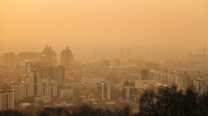 Штормовое предупреждение объявлено на большей территории Казахстана Штормовое предупреждение объявлено на большей территории Казахстана