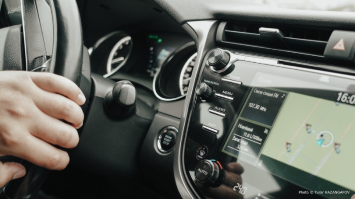 Незастрахованным в ОСМС казахстанцам могут запретить водить авто