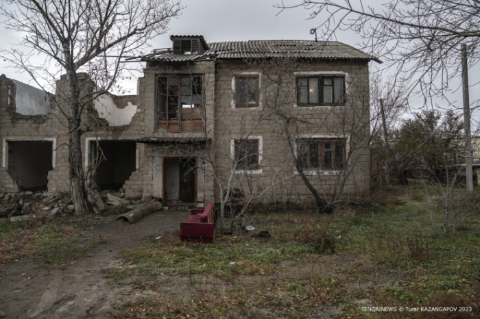 Суды, переименование и неприятный запах. О чем говорят в селе Скриптонита Суды, переименование и неприятный запах. О чем говорят в селе Скриптонита