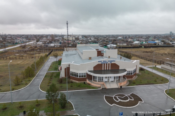 Суды, переименование и неприятный запах. О чем говорят в селе Скриптонита Суды, переименование и неприятный запах. О чем говорят в селе Скриптонита