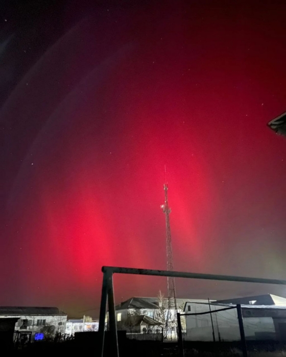 Дивное северное сияние наблюдали казахстанцы Дивное северное сияние наблюдали казахстанцы