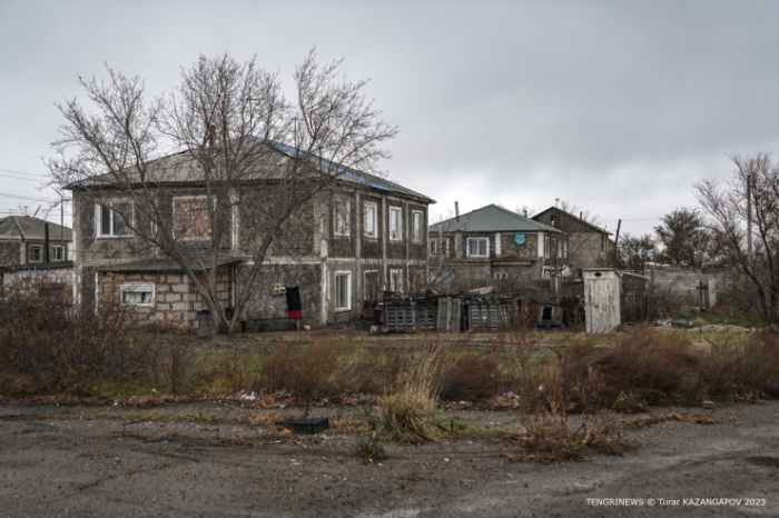 Суды, переименование и неприятный запах. О чем говорят в селе Скриптонита Суды, переименование и неприятный запах. О чем говорят в селе Скриптонита