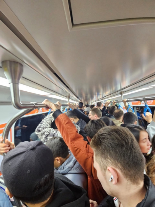 1600 человек в час. Что происходит с метро в Алматы? 1600 человек в час. Что происходит с метро в Алматы?