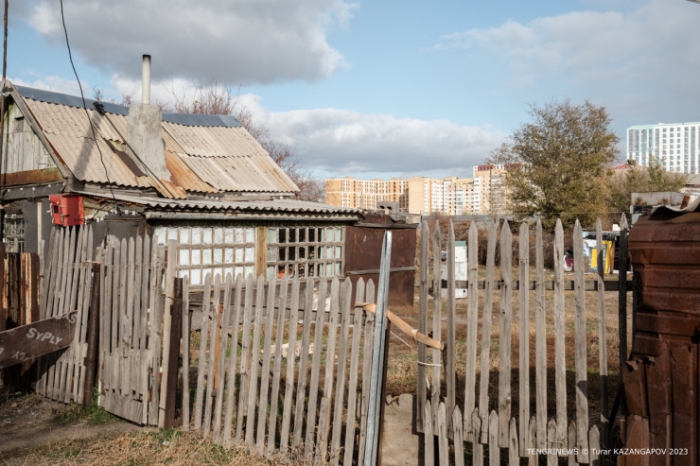 Газаппаратура-айленд. Что происходит на острове в центре Астаны