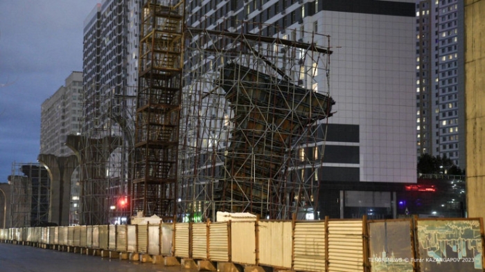 Опора LRT накренилась в Астане