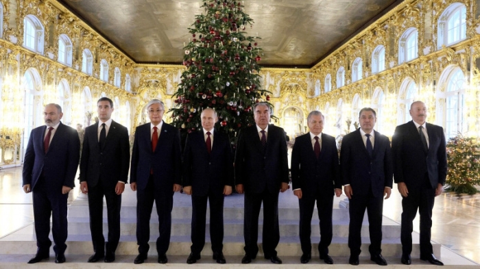 С Новым годом! Что пожелали Токаеву президенты Путин, Мирзиеев, Жапаров, Лукашенко и другие С Новым годом! Что пожелали Токаеву президенты Путин, Мирзиеев, Жапаров, Лукашенко и другие