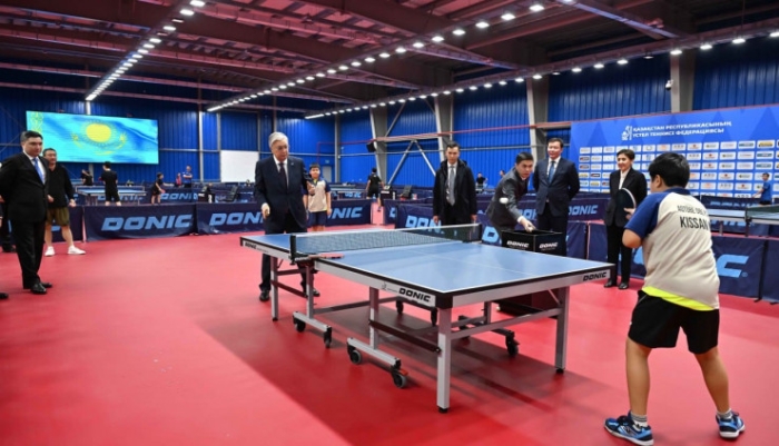 Касым-Жомарт Токаев сыграл в настольный теннис в Актобе Касым-Жомарт Токаев сыграл в настольный теннис в Актобе