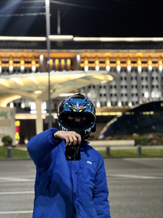 "Люди иногда просто не замечают нас". Как живут и сколько зарабатывают курьеры в Алматы "Люди иногда просто не замечают нас". Как живут и сколько зарабатывают курьеры в Алматы