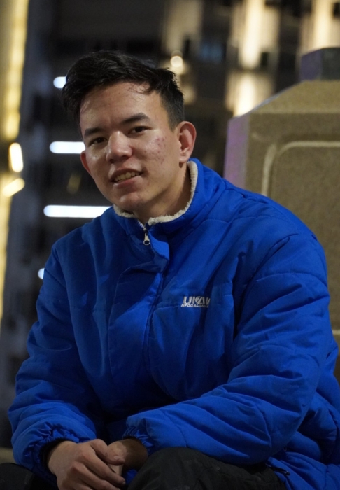 "Люди иногда просто не замечают нас". Как живут и сколько зарабатывают курьеры в Алматы "Люди иногда просто не замечают нас". Как живут и сколько зарабатывают курьеры в Алматы