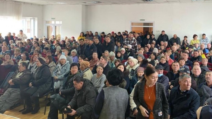 Общественные слушания в селе Кендала превратились в "бардак" и "беспредел" Общественные слушания в селе Кендала превратились в "бардак" и "беспредел"