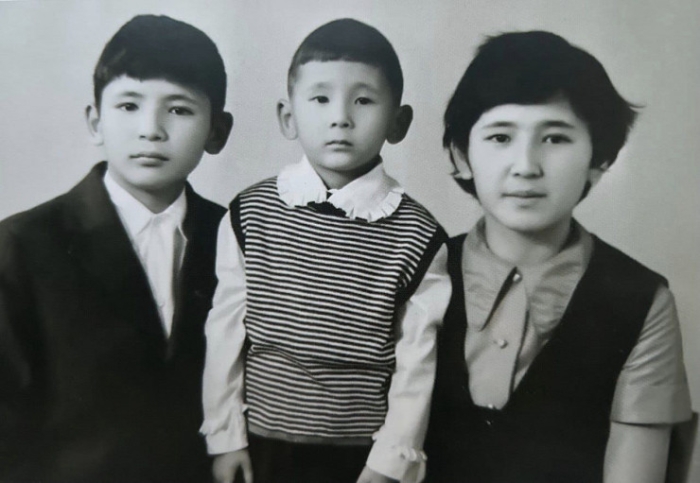 Пел детям и дарил плейлисты. Любимая музыка Батыра Казыбаева Пел детям и дарил плейлисты. Любимая музыка Батыра Казыбаева