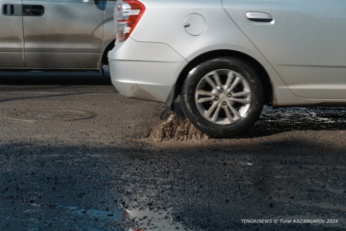 Асфальт снова "растаял" вместе со снегом? Улицы Астаны сейчас Асфальт снова "растаял" вместе со снегом? Улицы Астаны сейчас