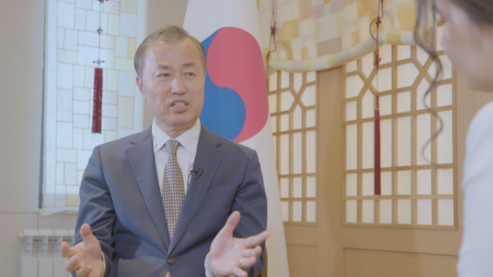 Удивила цифровизация, восхитил смелый казах и полюбился бешбармак: интервью с послом Кореи Удивила цифровизация, восхитил смелый казах и полюбился бешбармак: интервью с послом Кореи