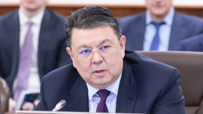 Паводки в Казахстане: Бектенов провел заседание республиканского штаба