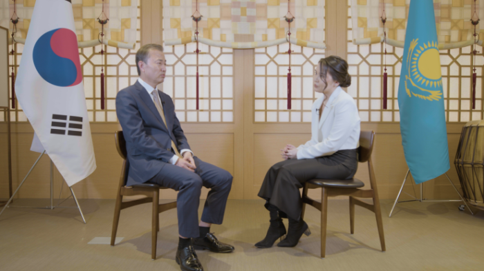 Удивила цифровизация, восхитил смелый казах и полюбился бешбармак: интервью с послом Кореи Удивила цифровизация, восхитил смелый казах и полюбился бешбармак: интервью с послом Кореи