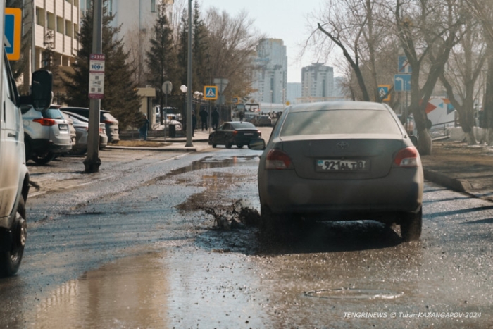 Асфальт снова "растаял" вместе со снегом? Улицы Астаны сейчас Асфальт снова "растаял" вместе со снегом? Улицы Астаны сейчас