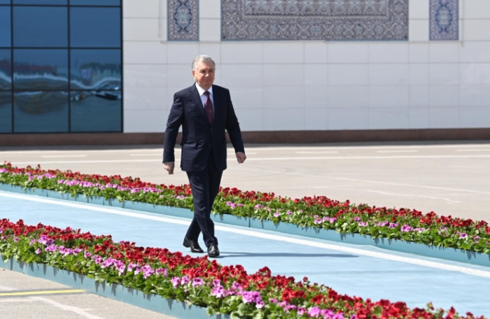 Токаев прилетел в Узбекистан