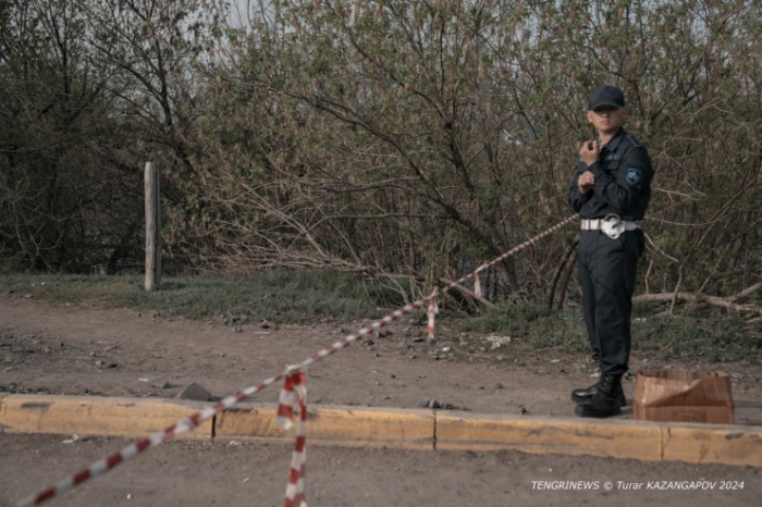 Влез в долги, готовились к новоселью. Пригород Уральска ушел под воду