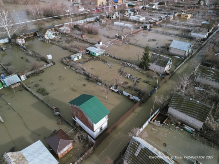 "А ведь была проделана такая работа". В пригороде Петропавловска дома ушли под воду "А ведь была проделана такая работа". В пригороде Петропавловска дома ушли под воду