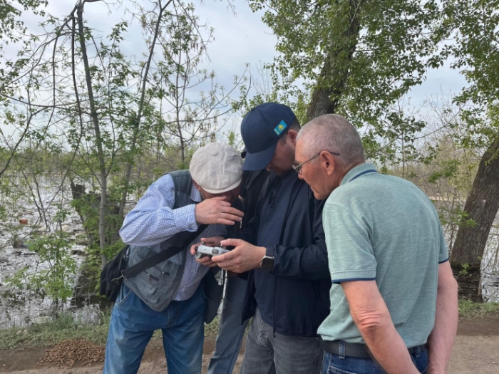 Влез в долги, готовились к новоселью. Пригород Уральска ушел под воду