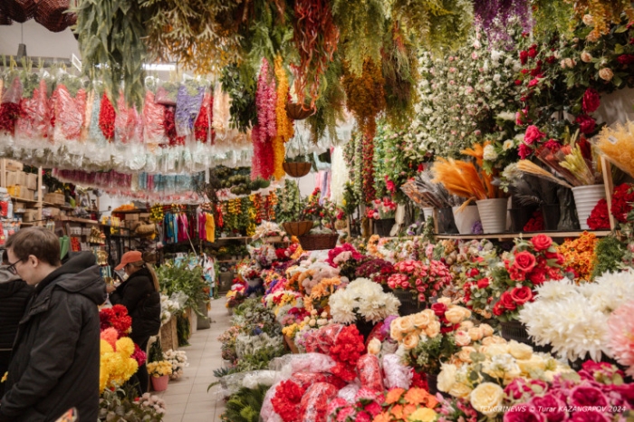 Онлайн "наступает", манекены травмированы. Что происходит на одном из рынков Астаны Онлайн "наступает", манекены травмированы. Что происходит на одном из рынков Астаны