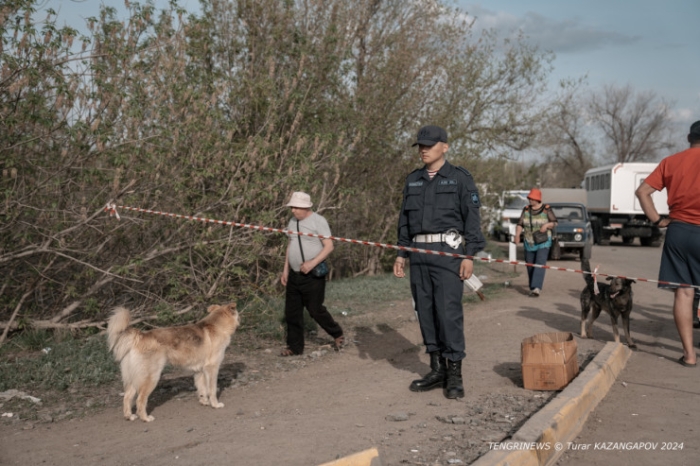 Влез в долги, готовились к новоселью. Пригород Уральска ушел под воду